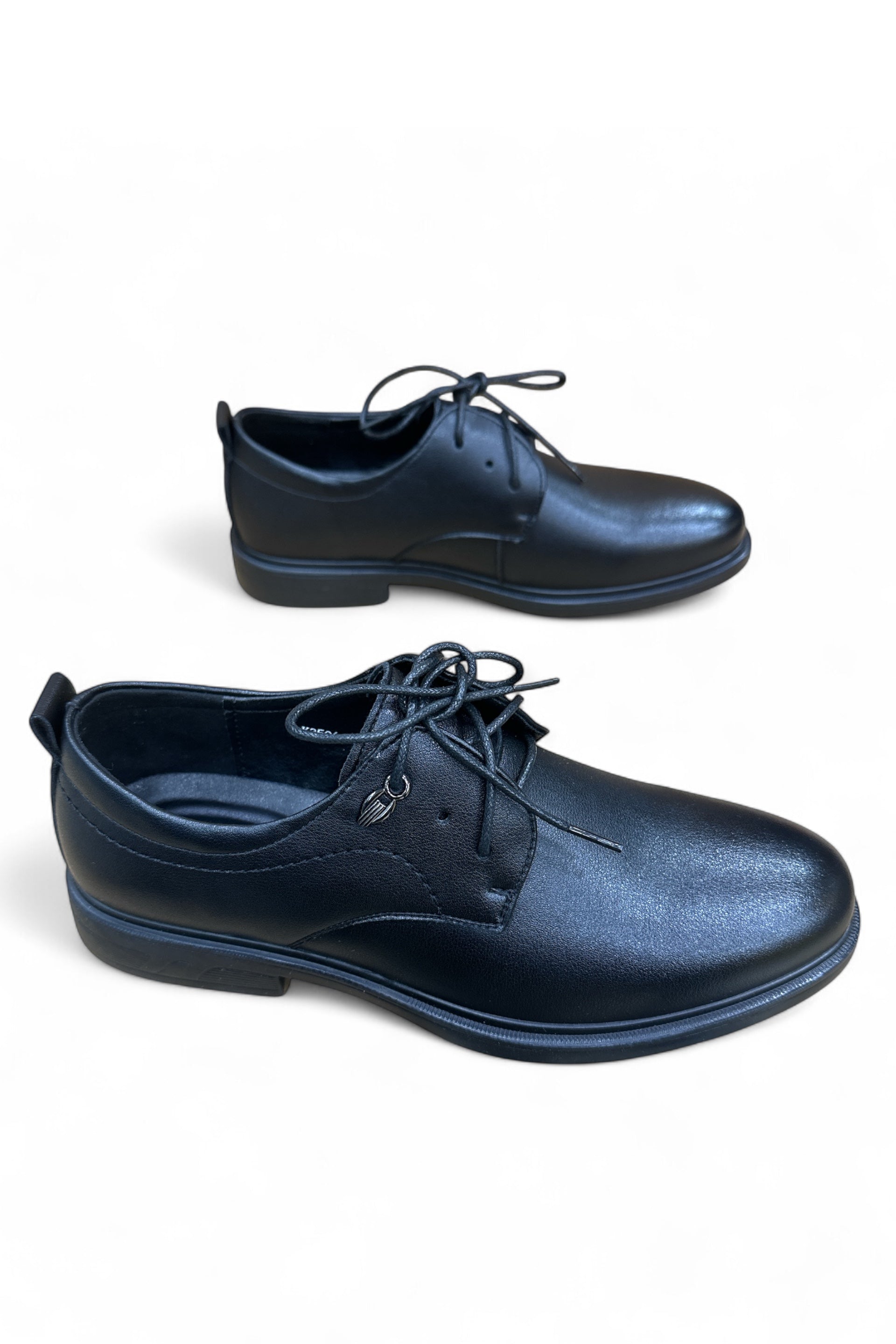 Imported leather wrinkle free dress shoes