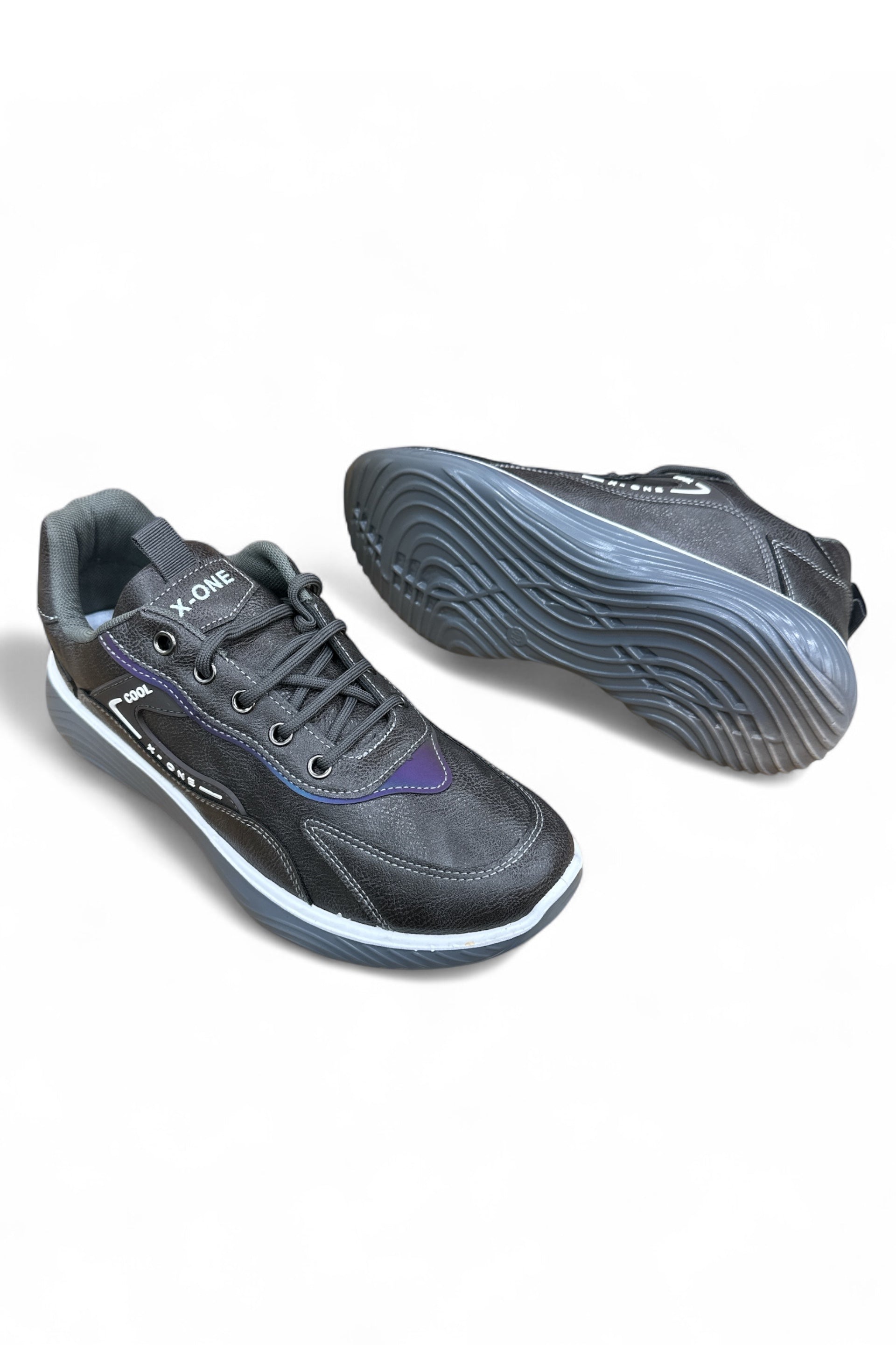 Imported sneaker comfort and elegance in style 7307