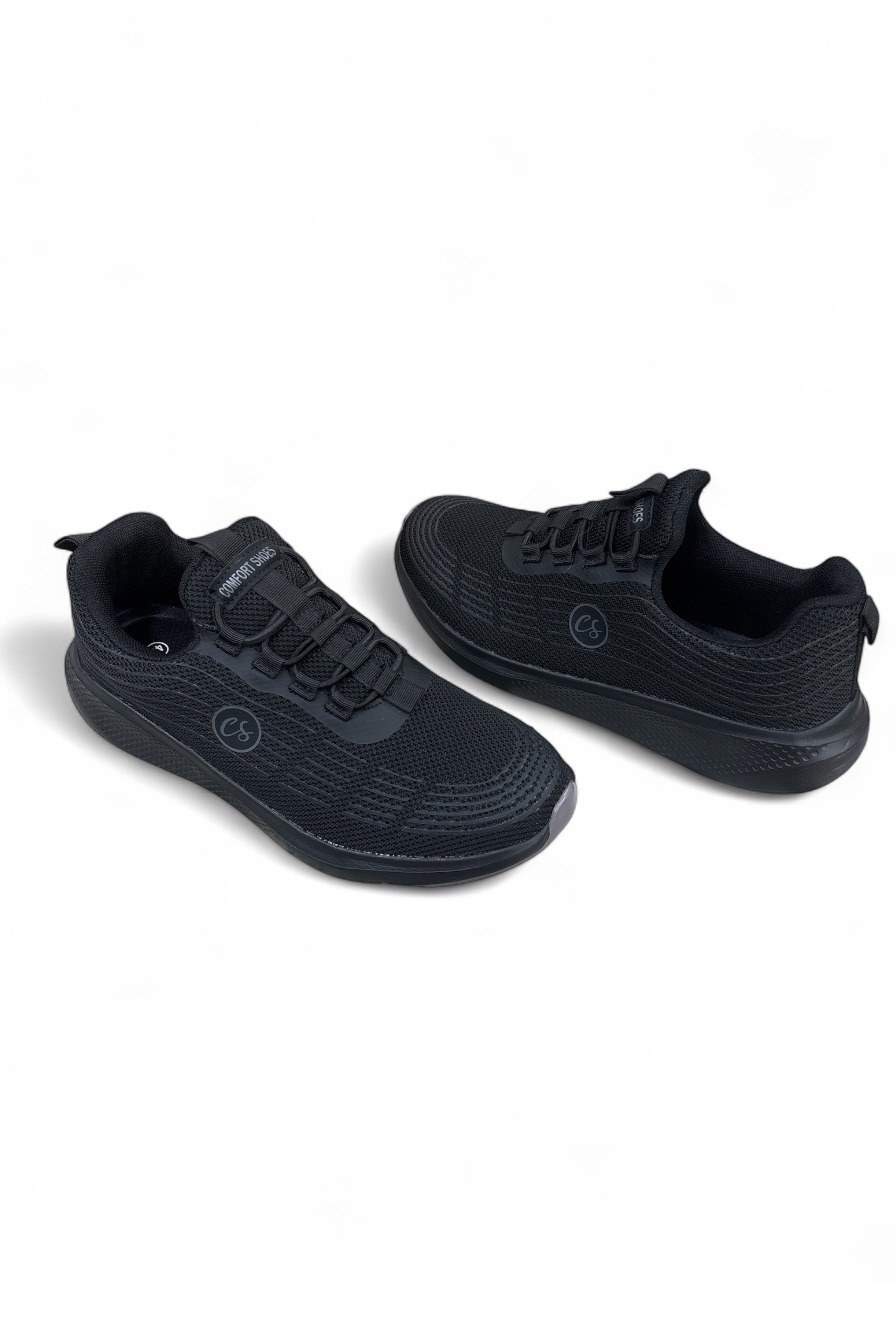 Imported Men’s sketchers black in style 7325