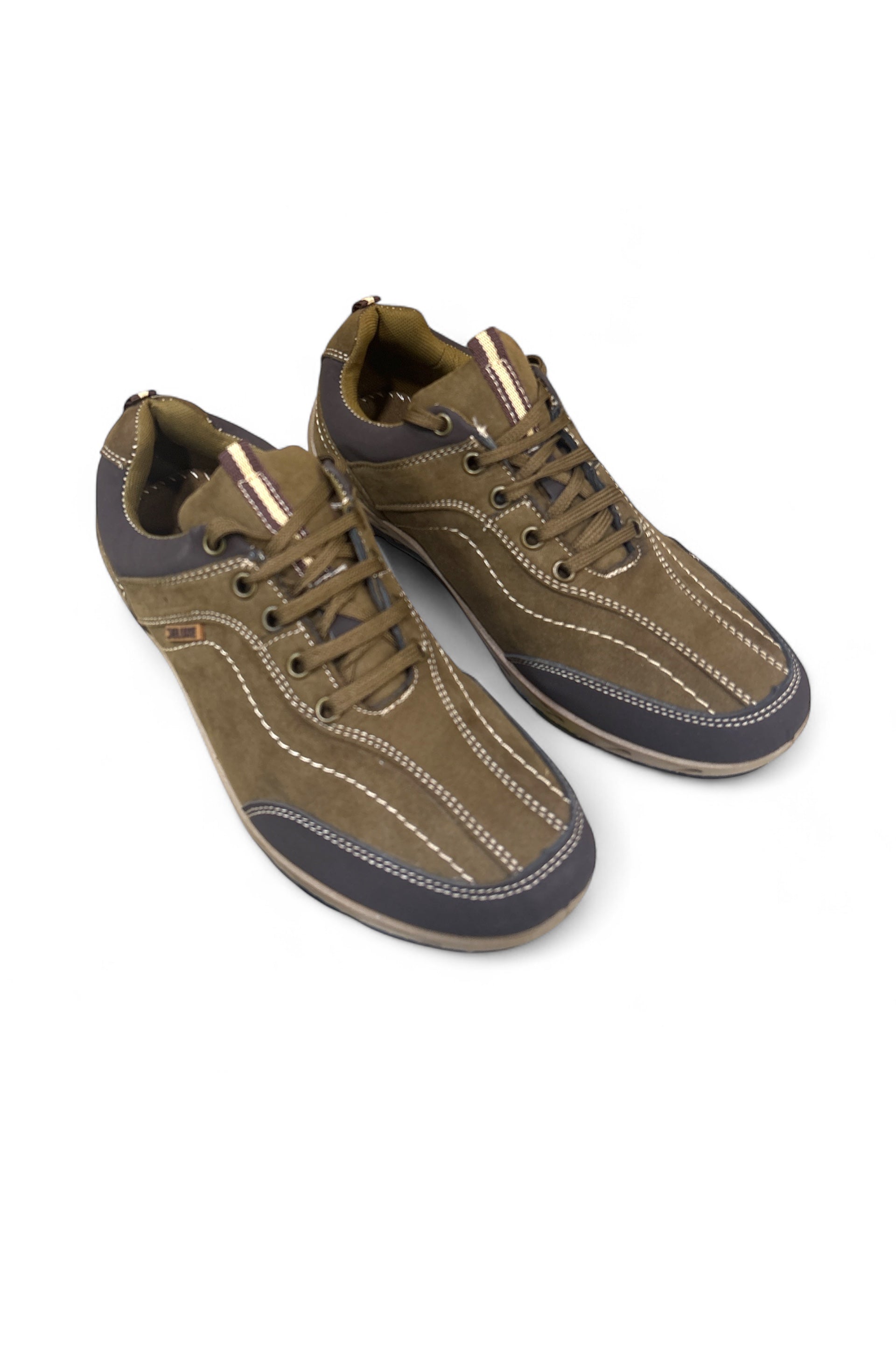 Imported Men’s sketchers in style 7183