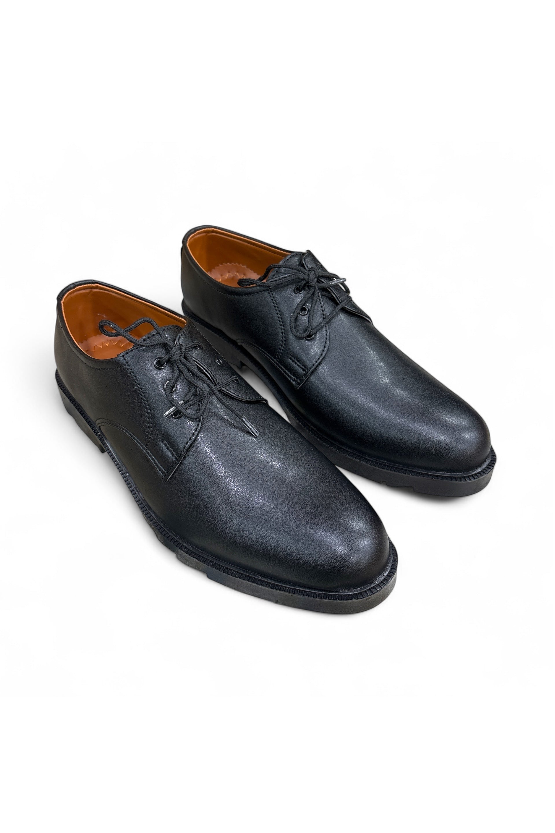 Men’s dress shoes in style