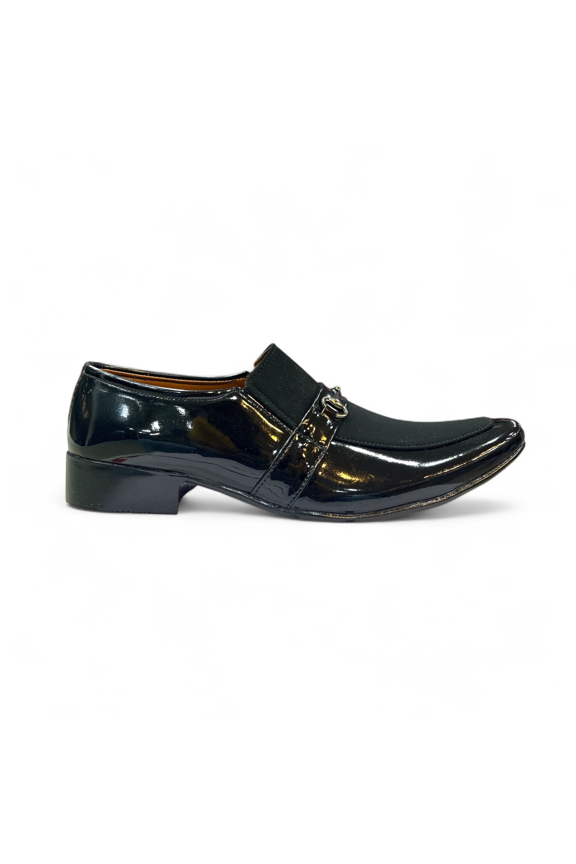 Men’s dress shoes in style